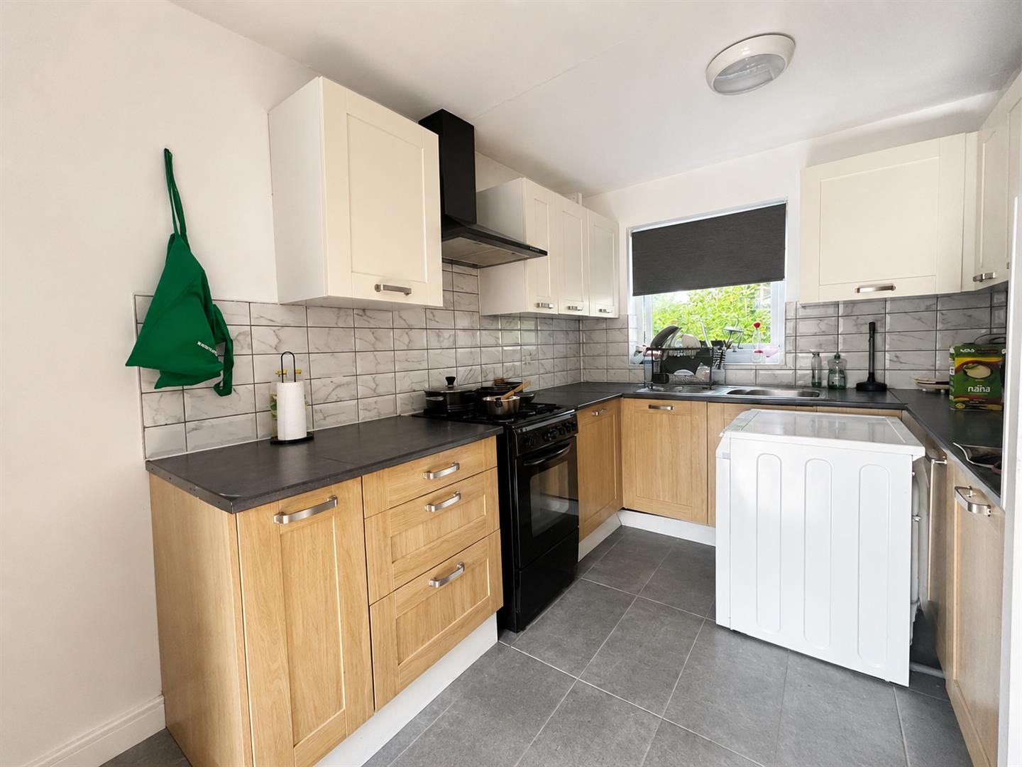 3 bed property in Glazier Drive, Milton Keynes